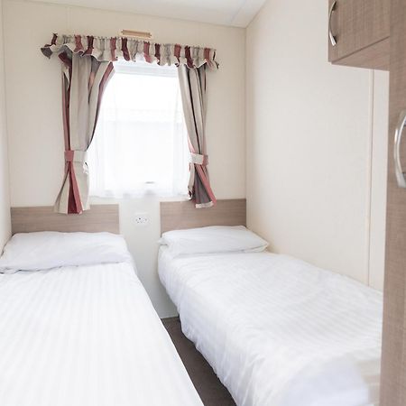 Marine Holiday Park Рил Екстериор снимка