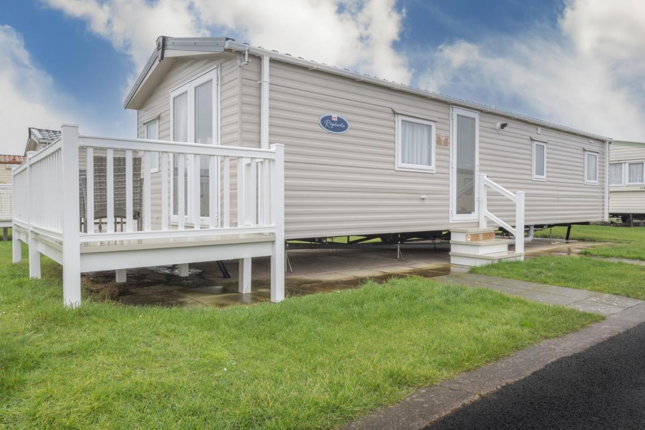 Marine Holiday Park Рил Екстериор снимка