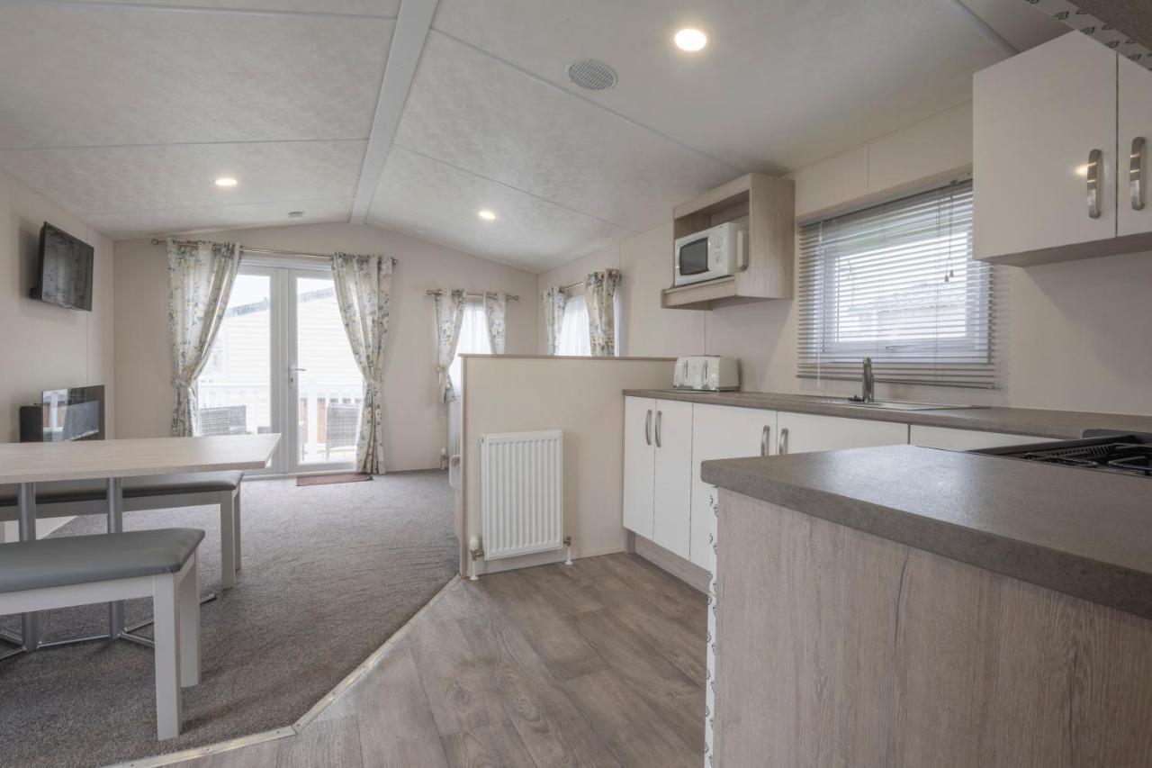Marine Holiday Park Рил Екстериор снимка