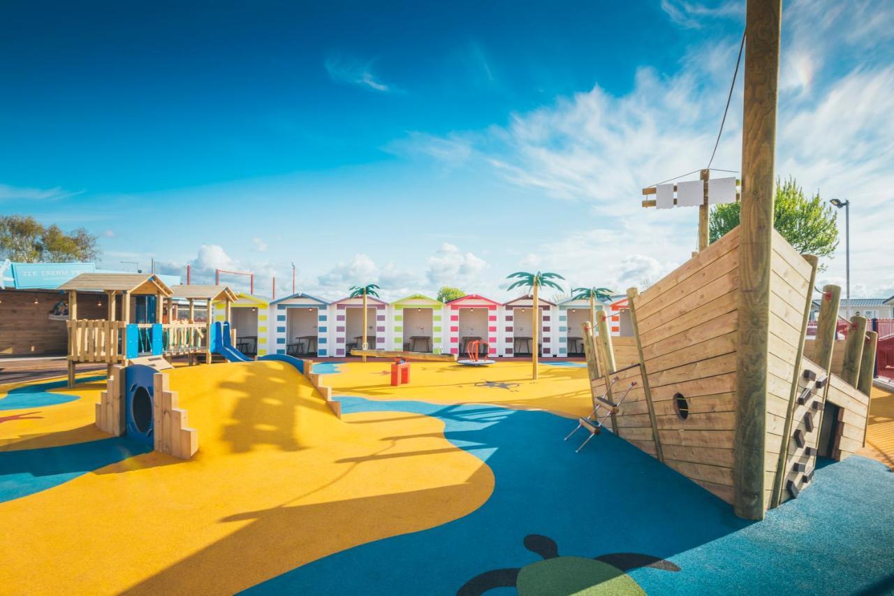 Marine Holiday Park Рил Екстериор снимка