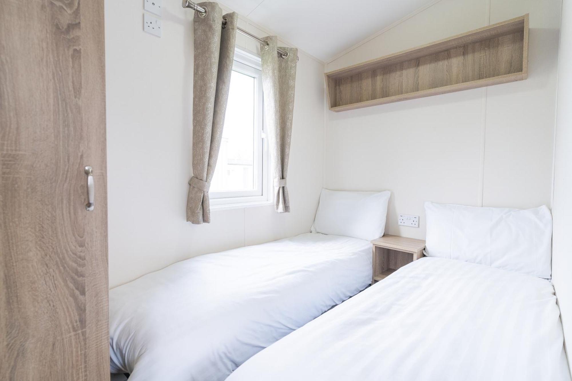 Marine Holiday Park Рил Екстериор снимка