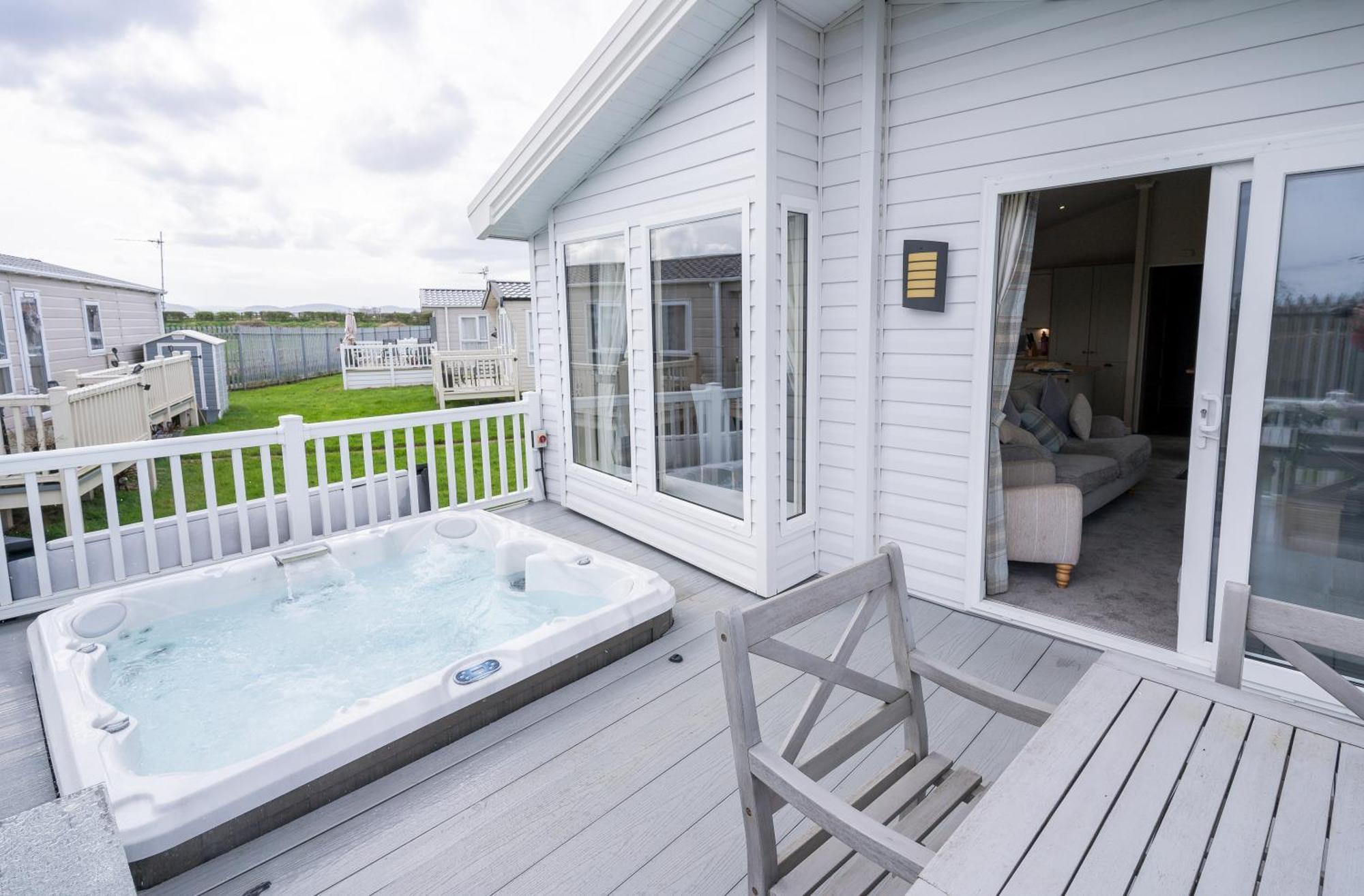 Marine Holiday Park Рил Екстериор снимка