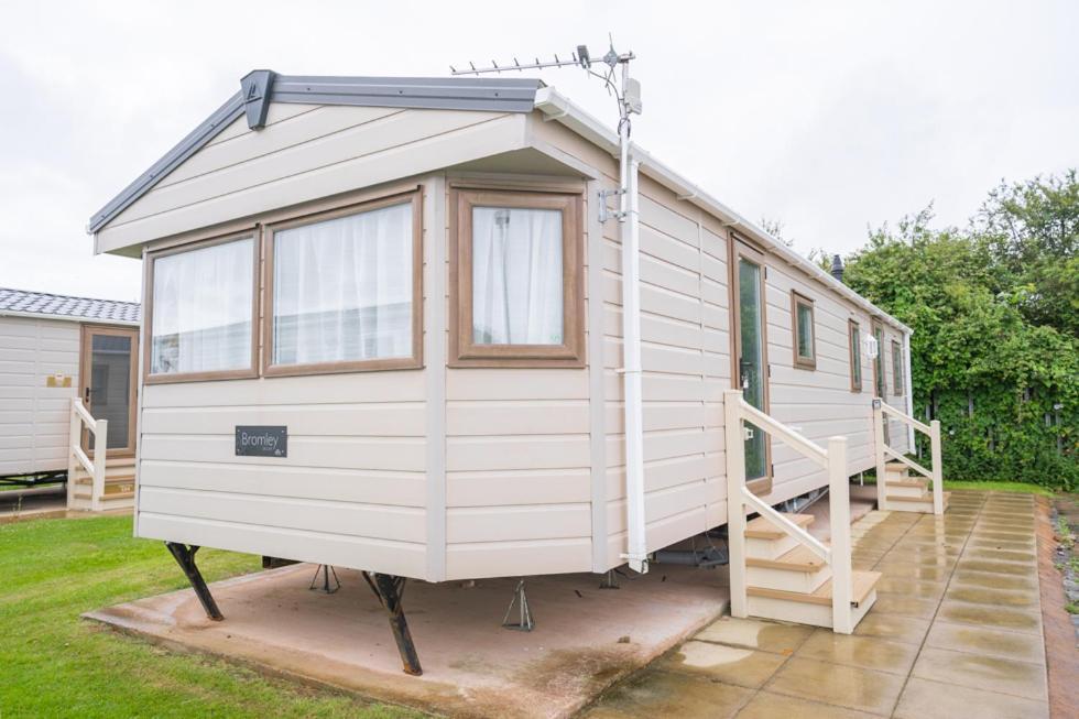 Marine Holiday Park Рил Екстериор снимка